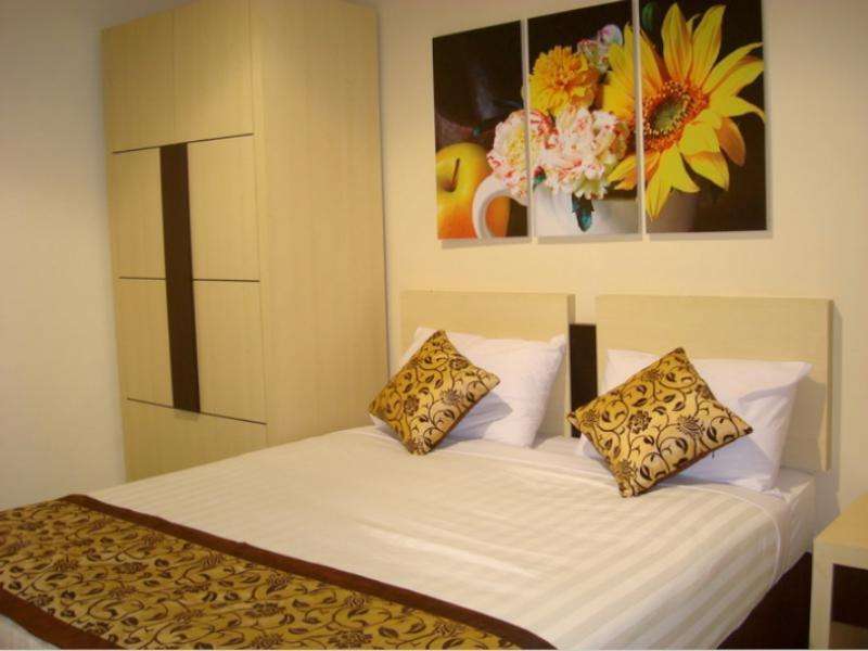 Srikandi Guesthouse Malang Ngoại thất bức ảnh
