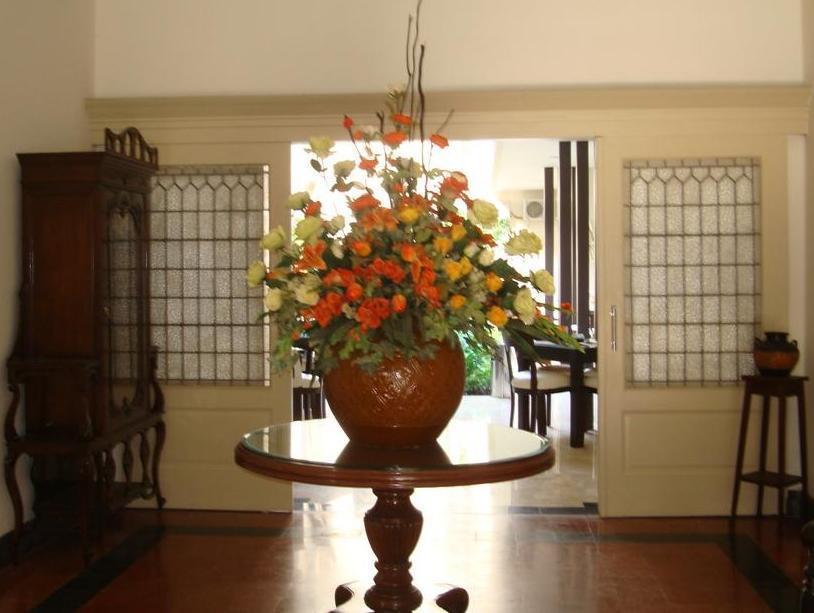 Srikandi Guesthouse Malang Ngoại thất bức ảnh